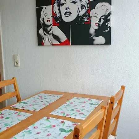 Gaeste- Und Glaeser Apartamento *