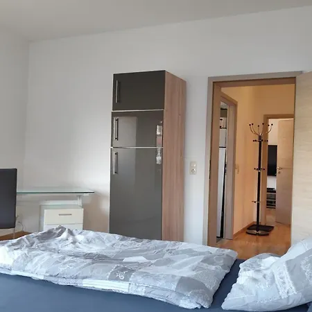 Gaeste- Und Glaeser Apartamento Zwickau