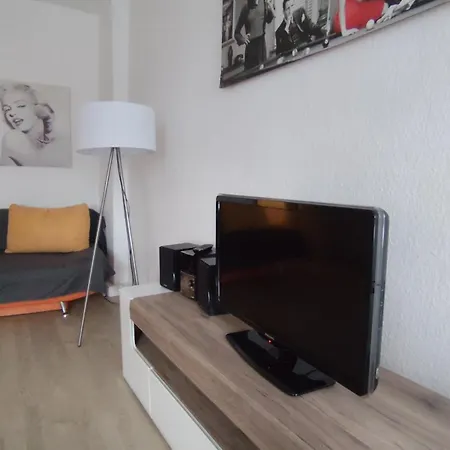 Gaeste- Und Glaeser Apartamento *