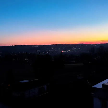 Gaeste- Und Glaeser *