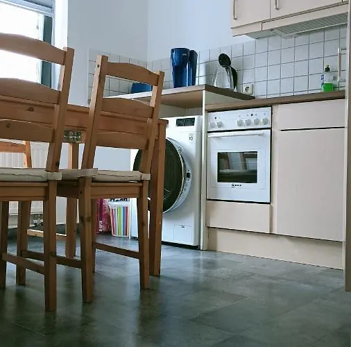 Gaeste- Und Glaeser Lägenhet