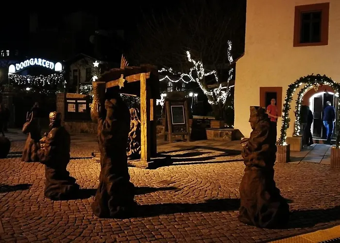 Gaeste- Und Glaeser צוויקאו