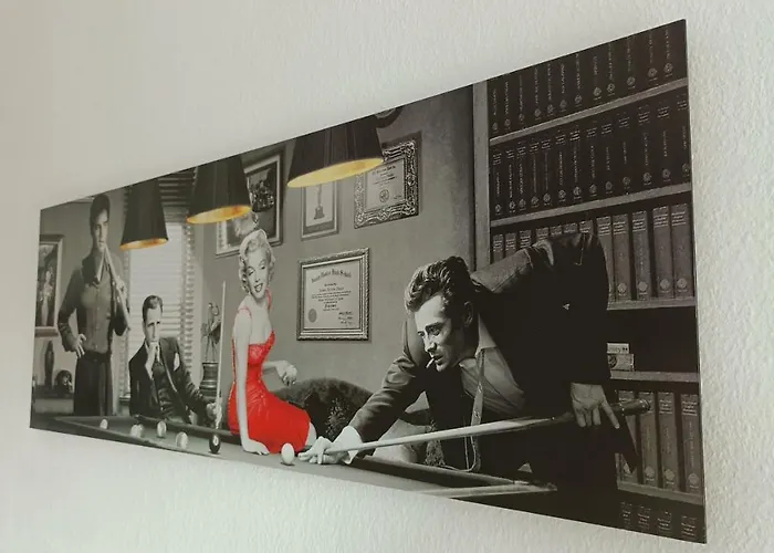 Gaeste- Und Glaeser דירה