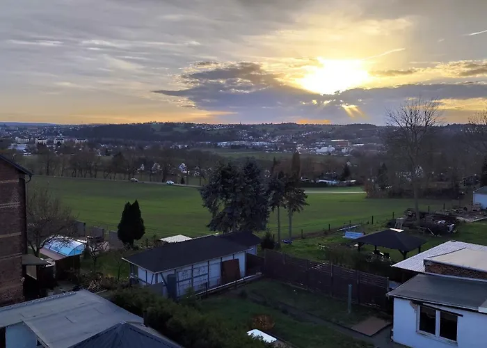 Gaeste- Und Glaeser *